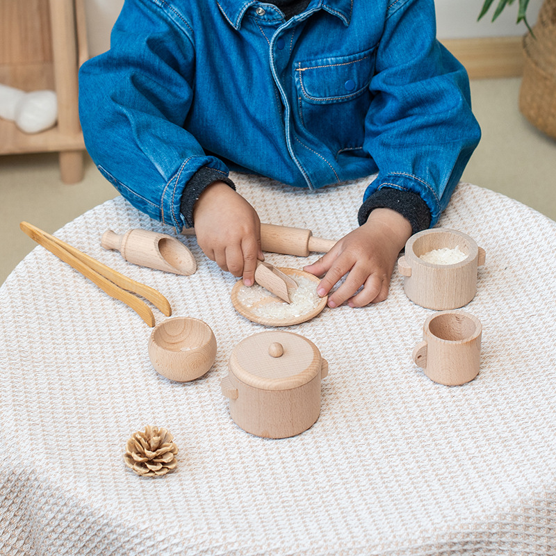 Montessori Sensory Enlighten P - Kitchen Appliances Set recension och pris